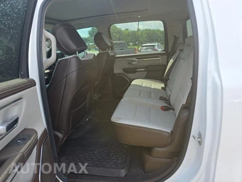 2025 Ram 1500 Laramie Crew Cab Short Bed - miniatura 16