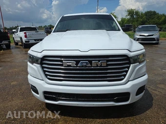 2025 Ram 1500 Laramie Crew Cab Short Bed - miniatura 2