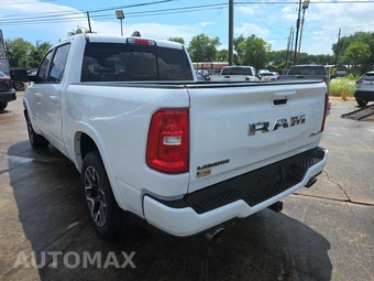 2025 Ram 1500 Laramie Crew Cab Short Bed - miniatura 6