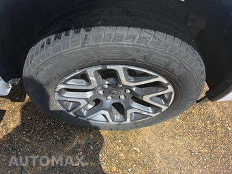 2025 Ram 1500 Laramie Crew Cab Short Bed - miniatura 9