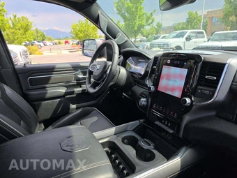 2025 Ram 1500 Laramie Crew Cab Short Bed - miniatura 19
