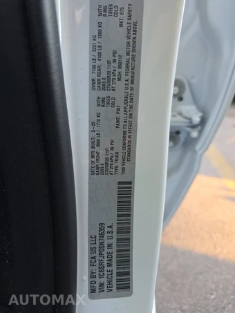 2025 Ram 1500 Laramie Crew Cab Short Bed - miniatura 14