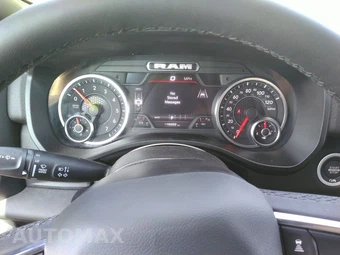 2025 Ram 1500 Laramie Crew Cab Short Bed - miniatura 18
