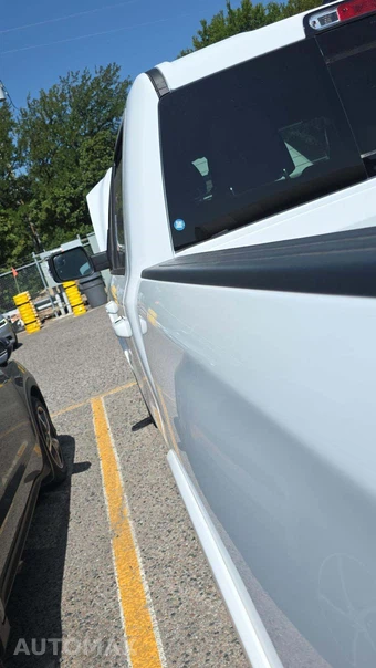 2025 Ram 1500 Laramie Crew Cab Short Bed - miniatura 23