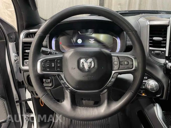2025 Ram 1500 Laramie Crew Cab Short Bed - miniatura 10