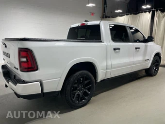2025 Ram 1500 Laramie Crew Cab Short Bed - miniatura 4