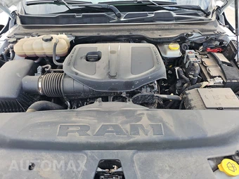 2025 Ram 1500 Laramie Crew Cab Short Bed - miniatura 16