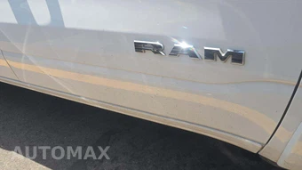 2025 Ram 1500 Laramie Crew Cab Short Bed - miniatura 31