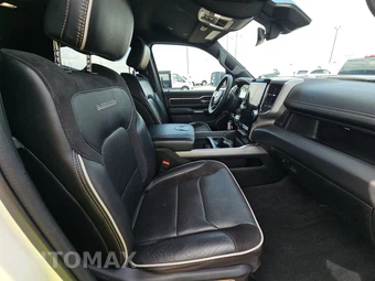 2025 Ram 1500 Laramie Crew Cab Short Bed - miniatura 8