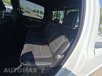 2025 Ram 1500 Laramie Crew Cab Short Bed - miniatura 13