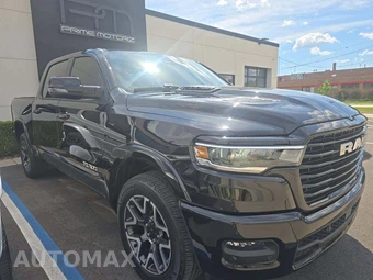 2025 Ram 1500 Laramie Crew Cab Short Bed - miniatura 4