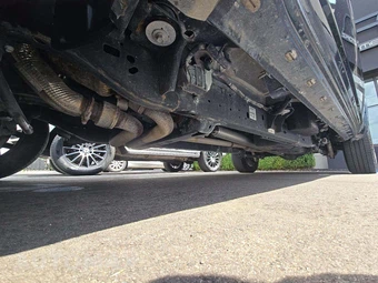 2025 Ram 1500 Laramie Crew Cab Short Bed - miniatura 7