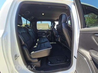 2025 Ram 1500 Laramie Crew Cab Short Bed - miniatura 13