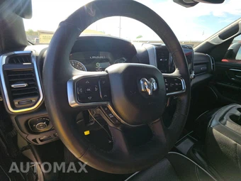 2025 Ram 1500 Laramie Crew Cab Short Bed - miniatura 10