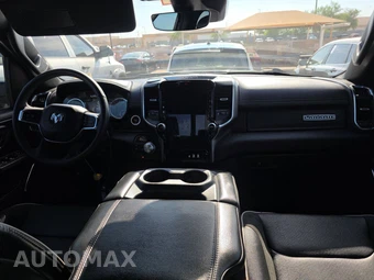 2025 Ram 1500 Laramie Crew Cab Short Bed - miniatura 11