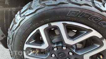 2025 Ram 1500 Laramie Crew Cab Short Bed - miniatura 26