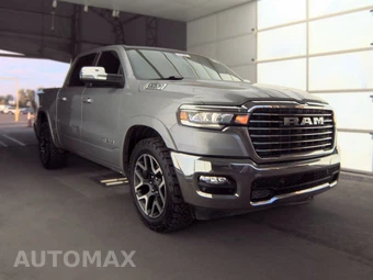 2025 Ram 1500 Laramie Crew Cab Short Bed - miniatura 3