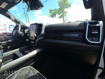 2025 Ram 1500 Laramie Crew Cab Short Bed - miniatura 19