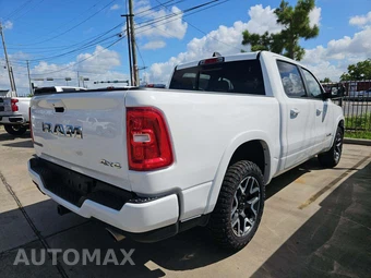 2025 Ram 1500 Laramie Crew Cab Short Bed - miniatura 3