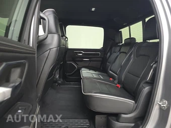 2025 Ram 1500 Laramie Crew Cab Short Bed - miniatura 13