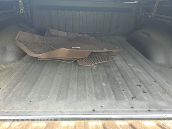 2025 Ram 1500 Laramie Crew Cab Short Bed - miniatura 17
