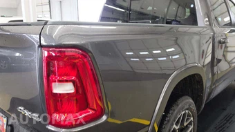 2025 Ram 1500 Laramie Crew Cab Short Bed - miniatura 25