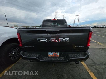 2025 Ram 1500 Laramie Crew Cab Short Bed - miniatura 5