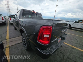 2025 Ram 1500 Laramie Crew Cab Short Bed - miniatura 6