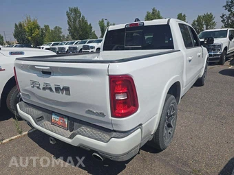 2025 Ram 1500 Laramie Crew Cab Short Bed - miniatura 3