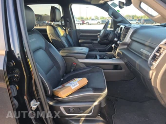 2025 Ram 1500 Laramie Crew Cab Short Bed - miniatura 8