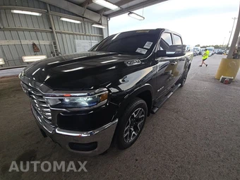 2025 Ram 1500 Laramie Crew Cab Short Bed - samochód z USA z aukcji Manheim, oferta Kup Teraz w AUTOMAX
