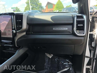 2025 Ram 1500 Laramie Crew Cab Short Bed - miniatura 16