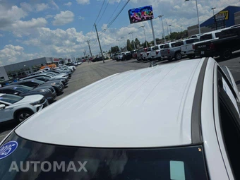 2025 Ram 1500 Laramie Crew Cab Short Bed - miniatura 9
