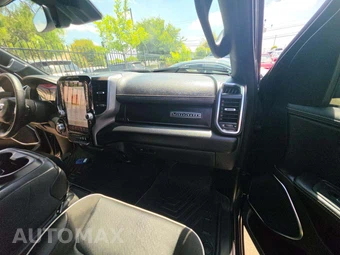 2025 Ram 1500 Laramie Crew Cab Short Bed - miniatura 19