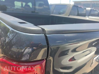 2025 Ram 1500 Laramie Crew Cab Short Bed - miniatura 25