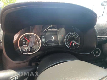 2025 Ram 1500 Laramie Crew Cab Short Bed - miniatura 9