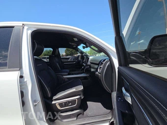 2025 Ram 1500 Laramie Crew Cab Short Bed - miniatura 15