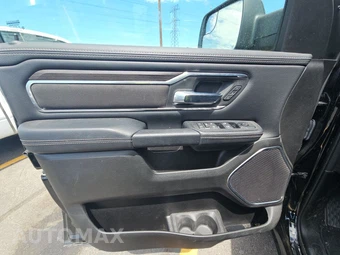 2025 Ram 1500 Laramie Crew Cab Short Bed - miniatura 9