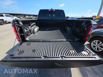 2025 Ram 1500 Laramie Crew Cab Short Bed - miniatura 16