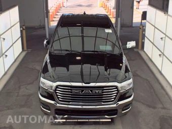 2025 Ram 1500 Laramie Crew Cab Short Bed - miniatura 2