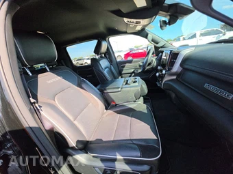 2025 Ram 1500 Laramie Crew Cab Short Bed - miniatura 8