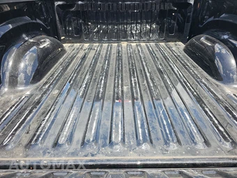 2025 Ram 1500 Laramie Crew Cab Short Bed - miniatura 16
