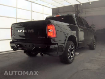2025 Ram 1500 Laramie Crew Cab Short Bed - miniatura 4