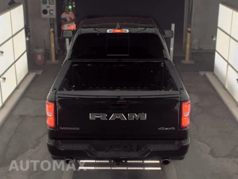 2025 Ram 1500 Laramie Crew Cab Short Bed - miniatura 5