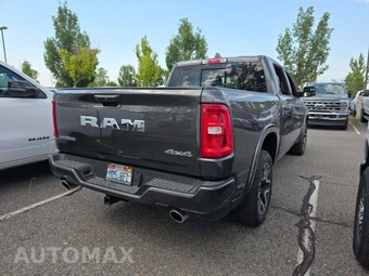 2025 Ram 1500 Laramie Crew Cab Short Bed - miniatura 3