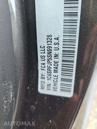 2025 Ram 1500 Laramie Crew Cab Short Bed - miniatura 5
