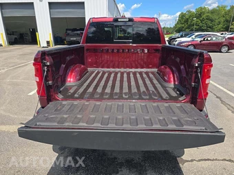 2025 Ram 1500 Laramie Crew Cab Short Bed - miniatura 11
