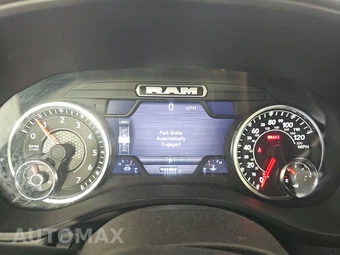 2025 Ram 1500 Laramie Crew Cab Short Bed - miniatura 12