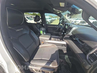 2025 Ram 1500 Laramie Crew Cab Short Bed - miniatura 18