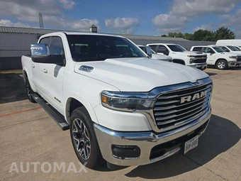 2025 Ram 1500 Laramie Crew Cab Short Bed - miniatura 4